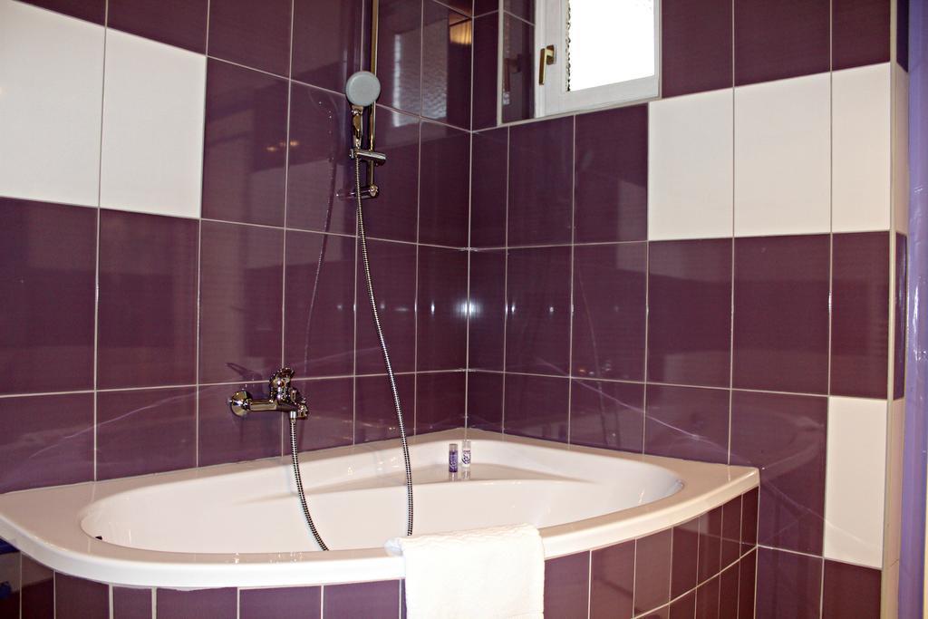 Haus Lavendel Hotel Осиах Екстериор снимка